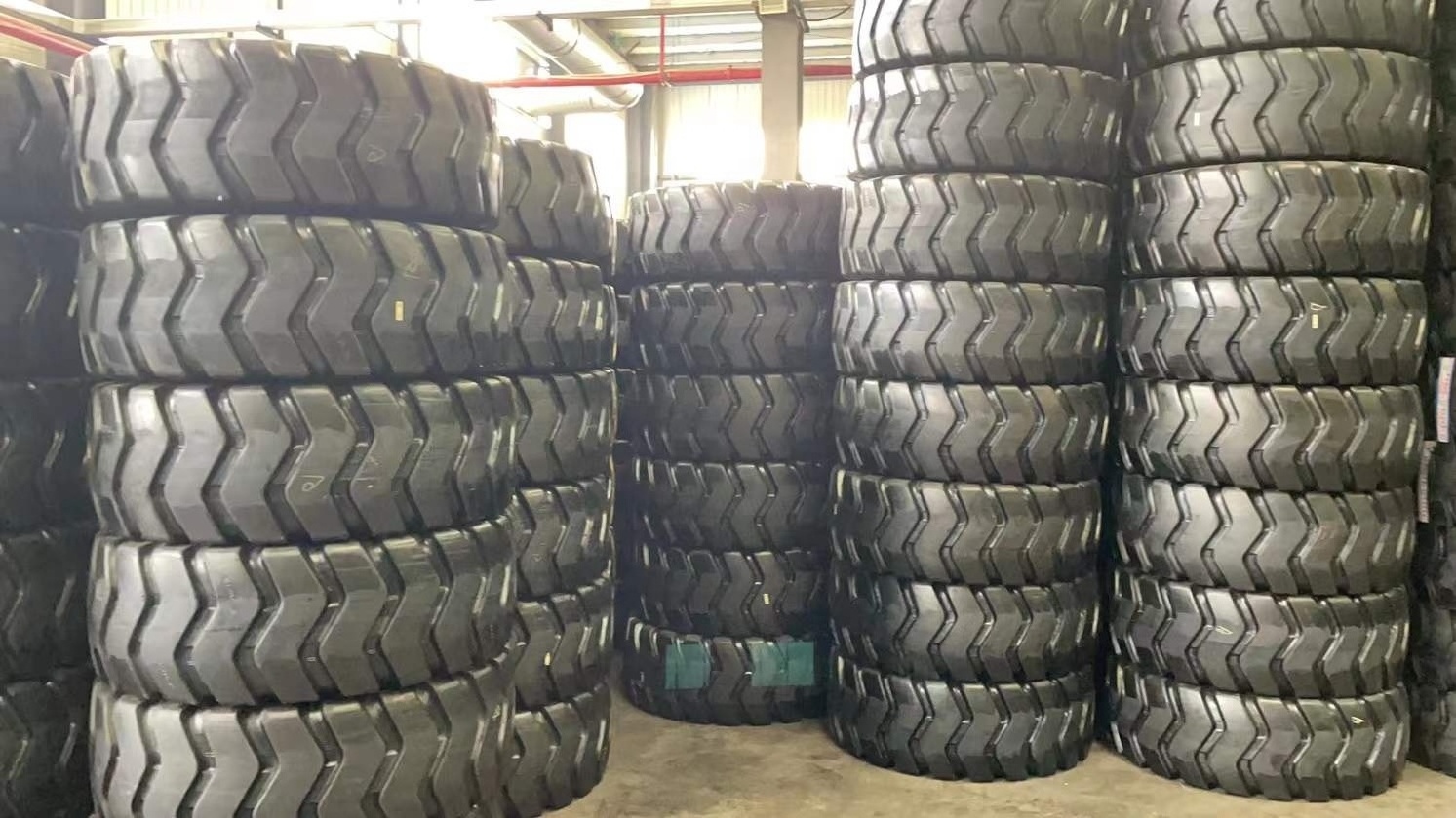 Light Truck Tyre 700 16 750 16 14PR Lug Rib 7 50 16 radial tyre