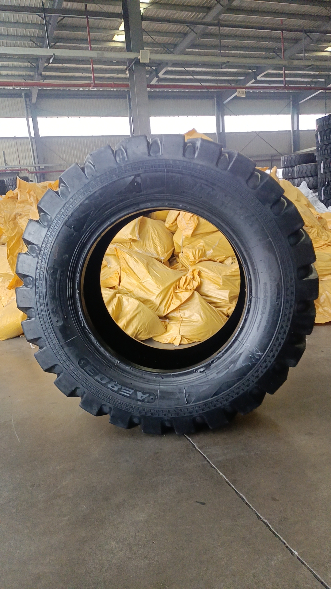 22.5 size China Tyre  llantas  truck tyres 11R22.5 12R22.5 295/80R22.5