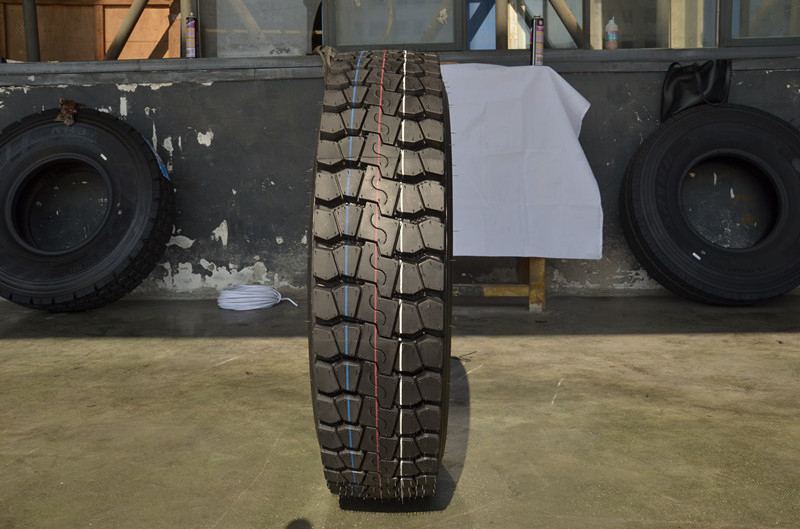 Light Truck Tyre 700 16 750 16 14PR Lug Rib 7 50 16 radial tyre