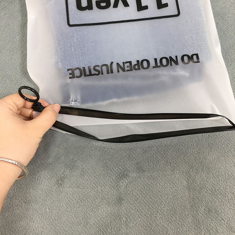 Customized clothes bag water proof polythene small zip lock bags clear poly plastic bag with zip lock for garment