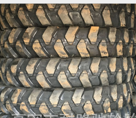 EXCAVATOR TYRE 10.00-20 11.00-20