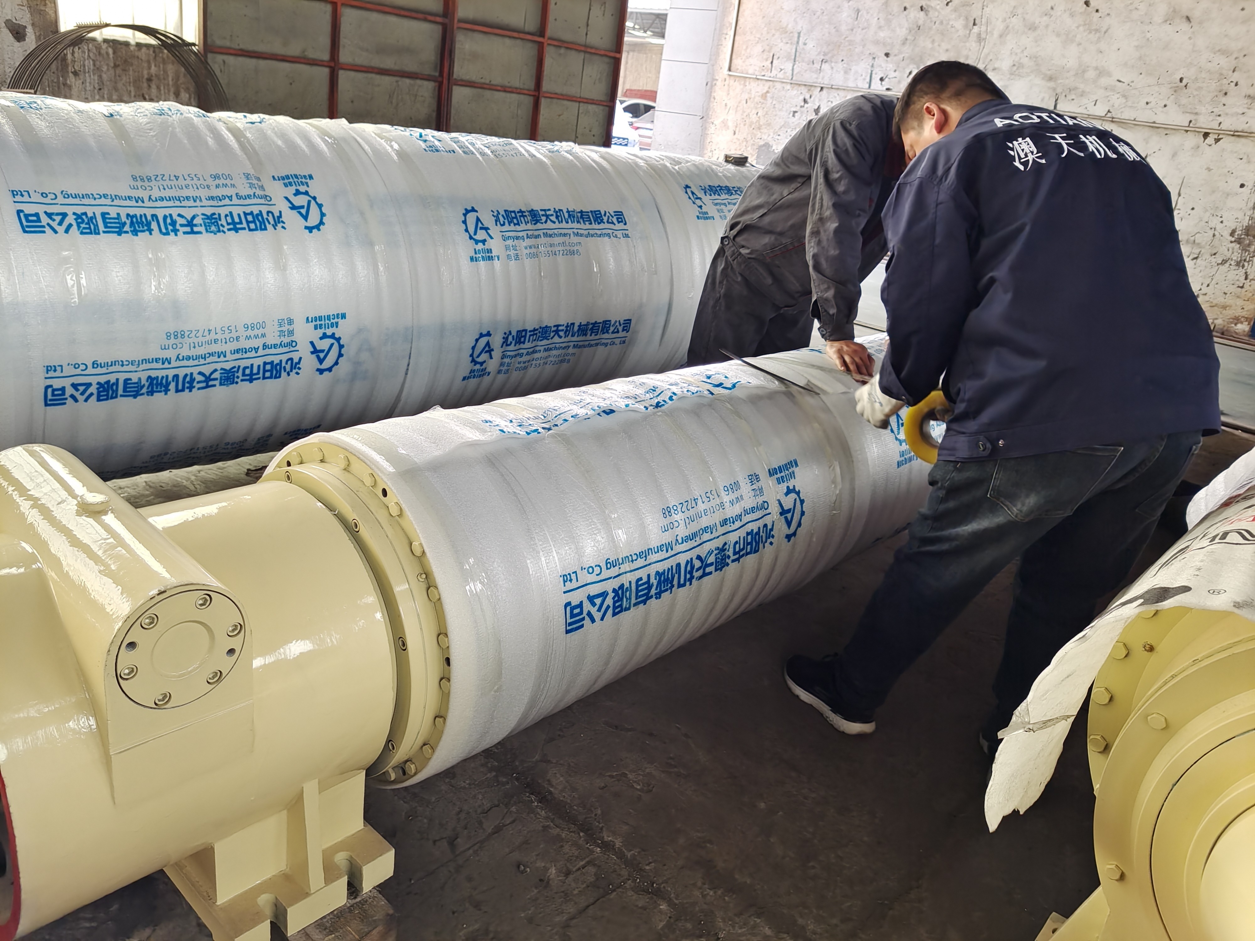 Paper mill equipment recycling stainless iron vacuum couch roll for paper pulping dryer