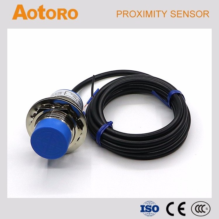 capacitance proximity switch CR30-15DP PNP water level sensor for arduino good quality