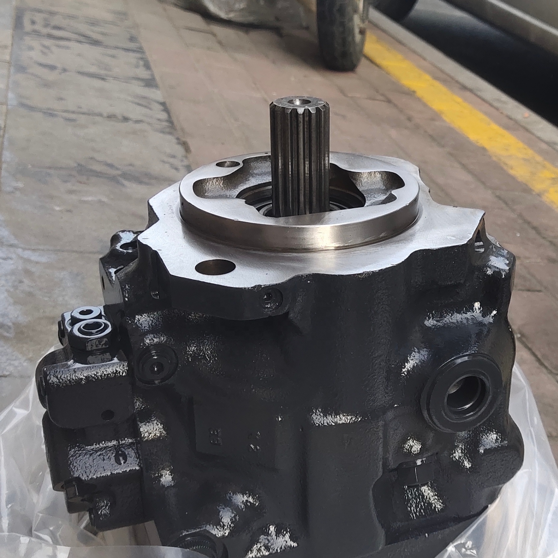 D275-8R Dozer 708-1U-00131 Fan Pump 708-1U-11524  D275 hydraulic pump 708-1W-41570 708-1U-01136  708-1U-04152