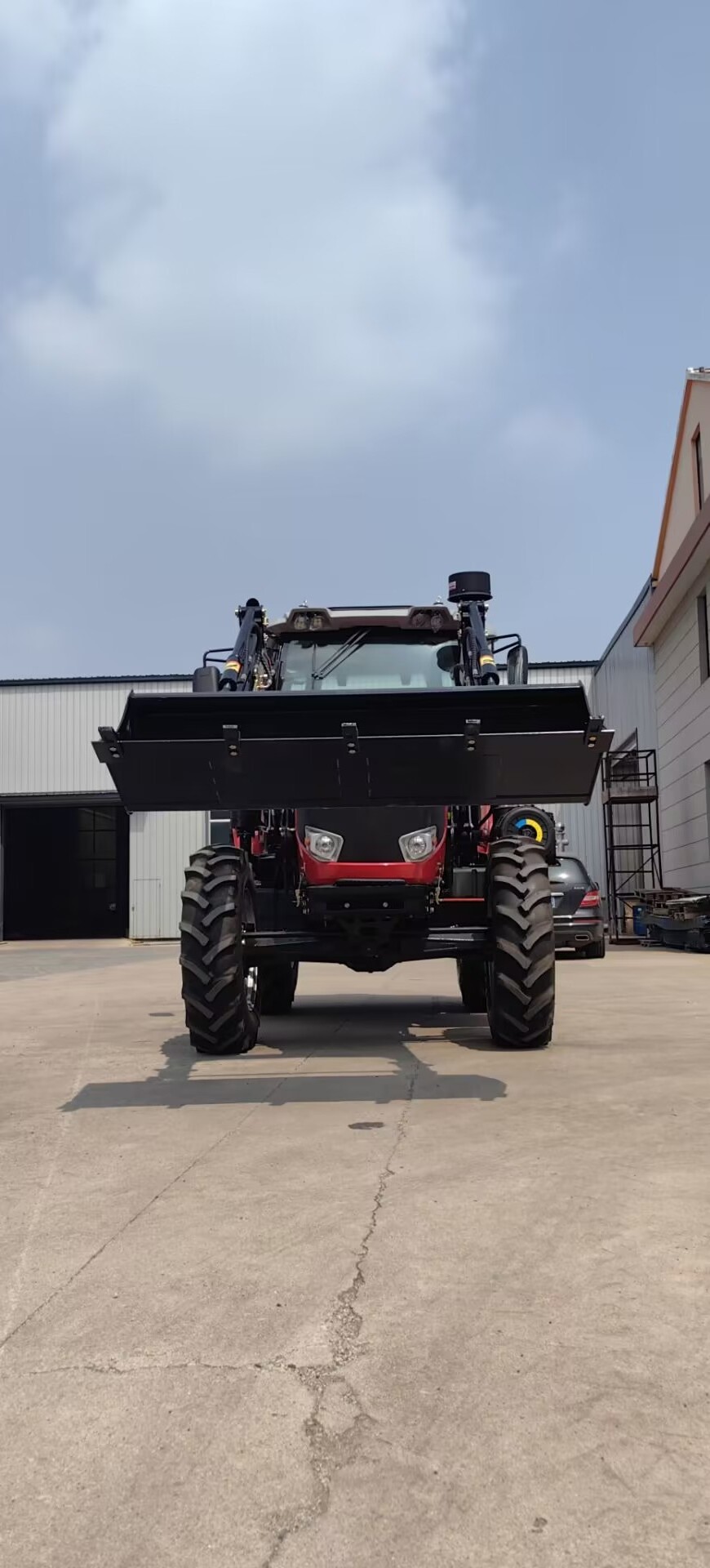 Chinese 4WD 140hp with big tire and front end loader agriculture farming tractor with farm machinery equipment