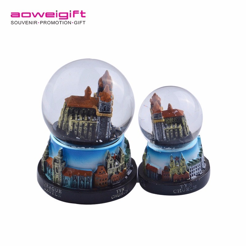 Charles Bridge glass snowball Czech Prague city tourist souvenir resin water globe