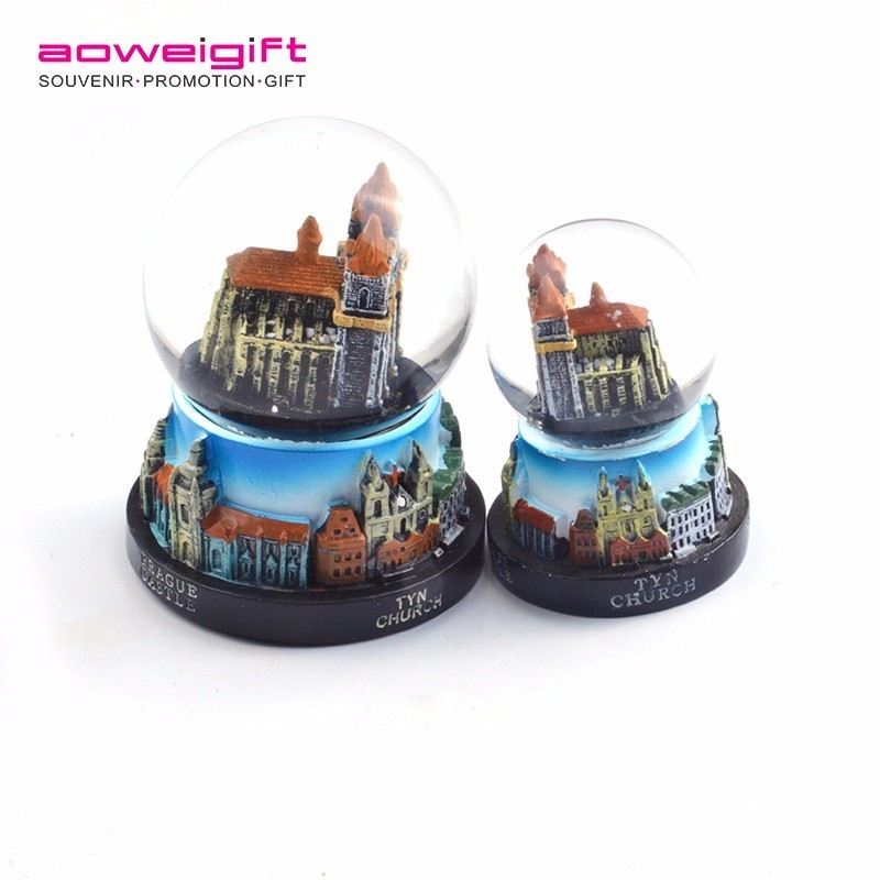 Charles Bridge glass snowball Czech Prague city tourist souvenir resin water globe