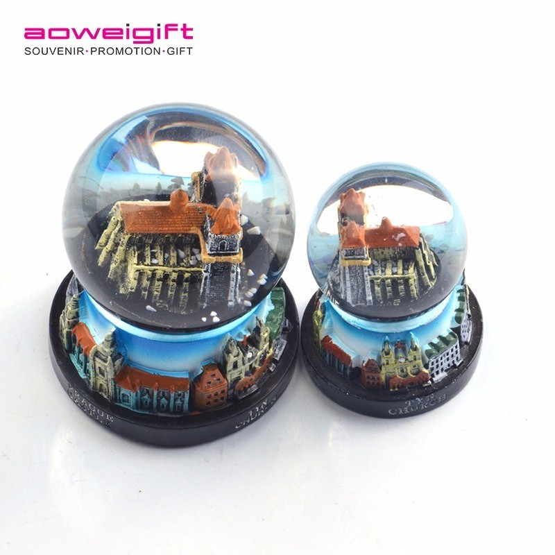 Charles Bridge glass snowball Czech Prague city tourist souvenir resin water globe