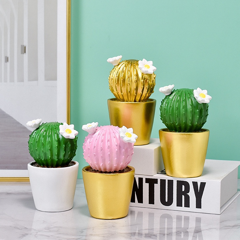 Creative Simple Fashion Home Desktop Art Craft Resin Plant Ornament Decorations Ins Gold Resin Plant Cactus Sculpture Bonsai