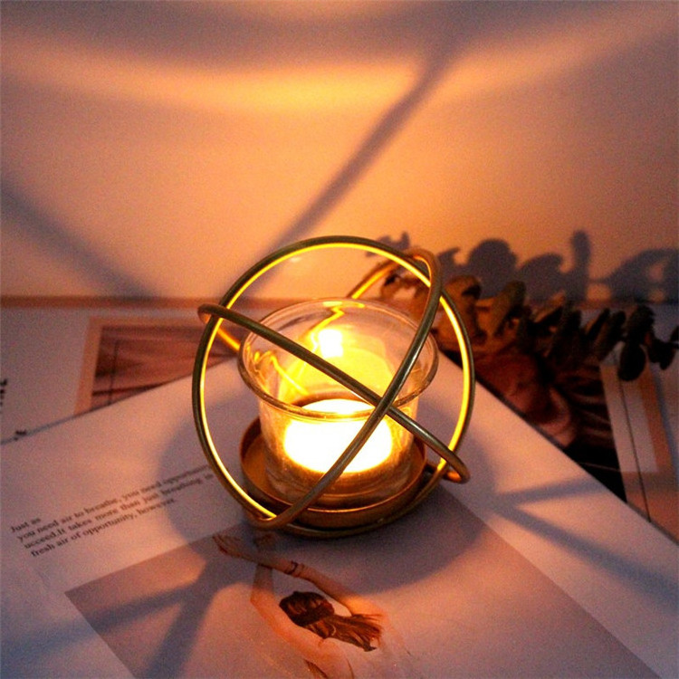 Creative Home Tabletop Decorations Nordic Gold Geometric Candle Holder Wrought Iron Golden Scented Candle Holder