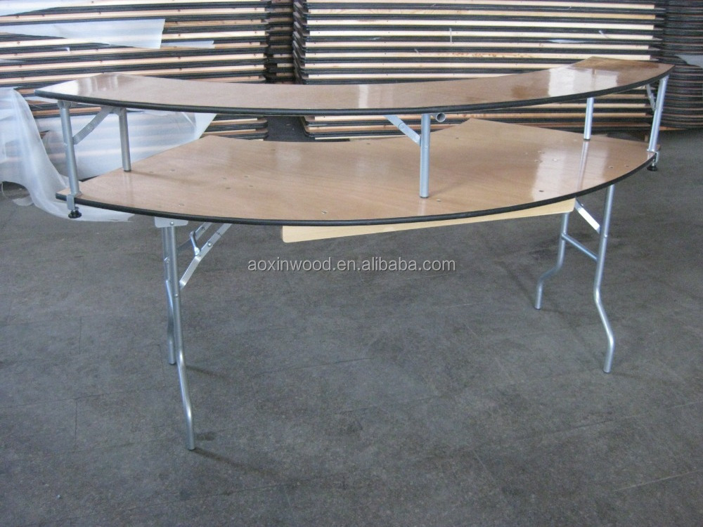 Serpentine outdoor folding table