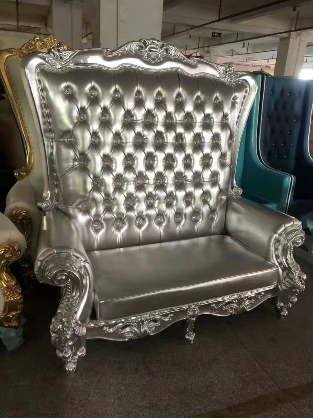 luxury  Wedding Sofa Royal Throne Chair for Banquets Parties Outdoor Events Hotel Furniture