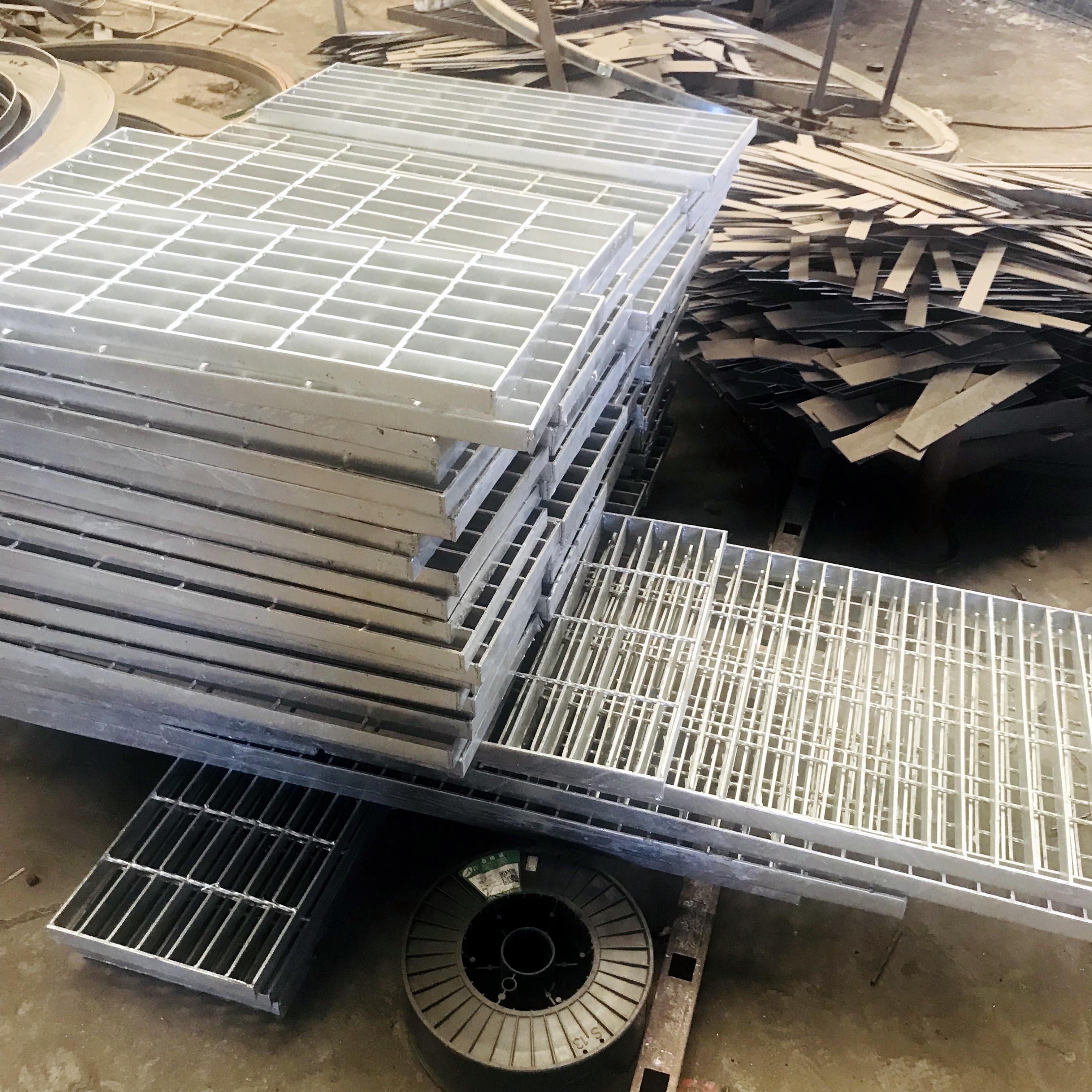 Customized stainless steel grating for drain cover drainage channel