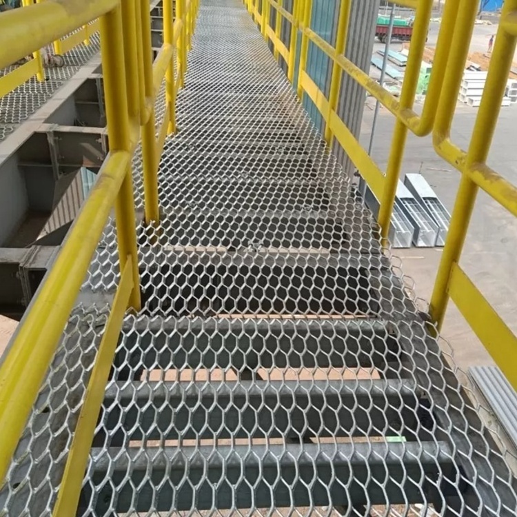 Factory Best Price Expanded Metal Mesh Heavy Duty Catwalk Grating For Industry Stairs