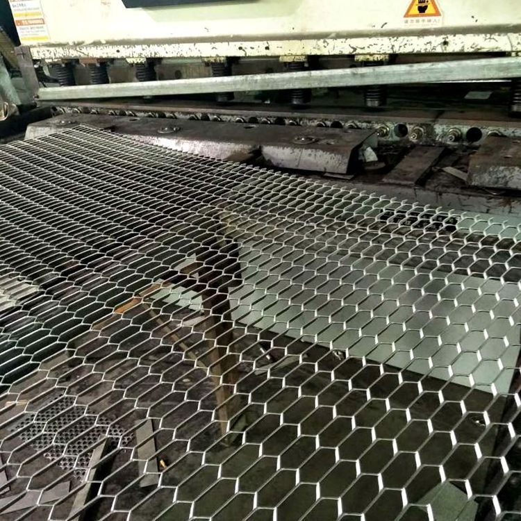 Heavy Duty Hot Galvanized Expanded Sheet Metal Wire Mesh Diamond Expanded Metal Mesh Gothic metal mesh