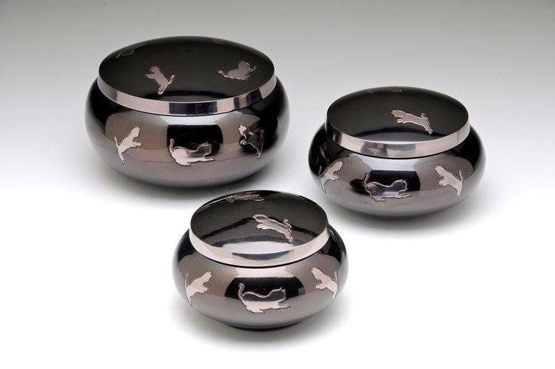 Customized Logo Dogs Cats Urns Pet Caskets For Ashes Pet Memorials Metal Cremation Pet Urns For Ashes