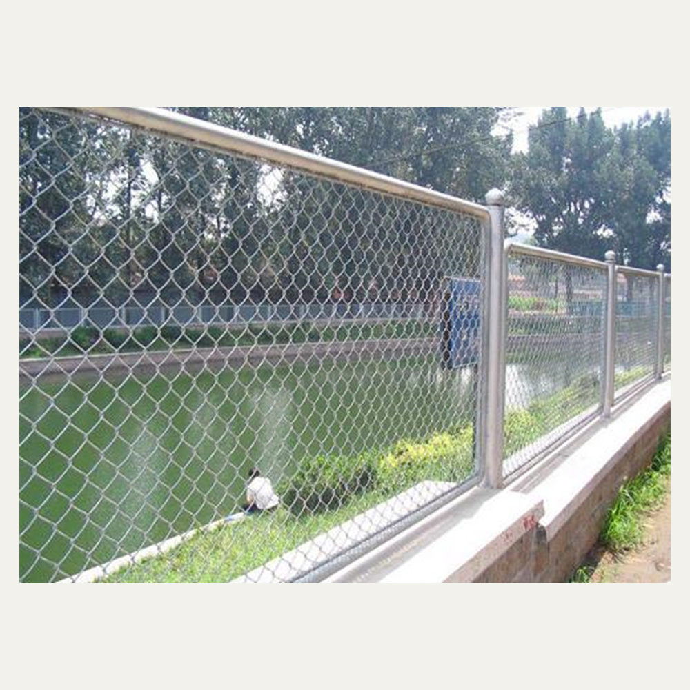 Easy to assemble PVC coated garden fence chain link fence