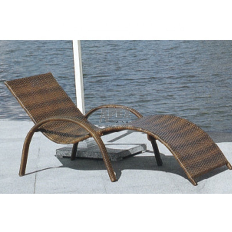 Outdoor Beach Rattan Sun Chaise Lounger Chair For Garden And Pool Tan Outdoor Pool Chairs