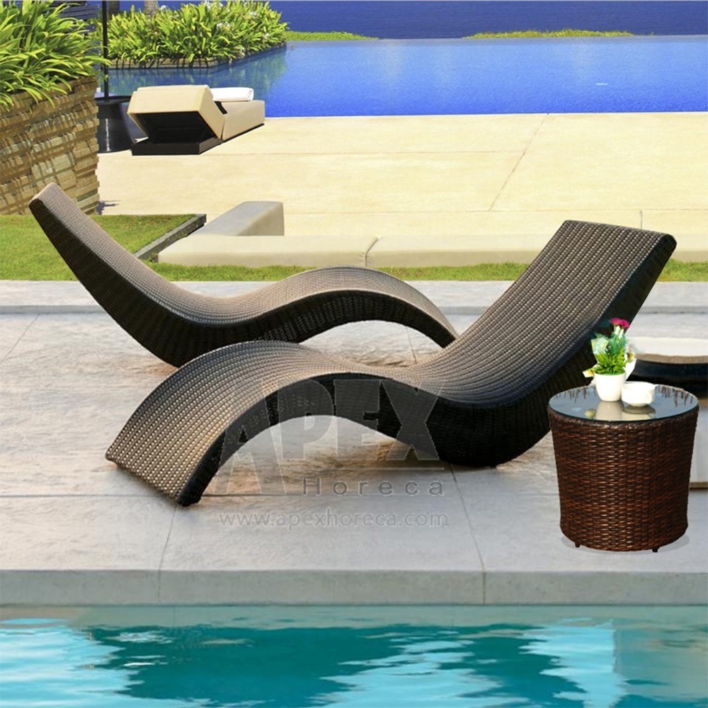 Modern Furniture Leisure Outdoor Rattan Double Sun Bed Rattan Wicker Chaise Lounge Beach OEM Frame Gray Style Sun Lounger