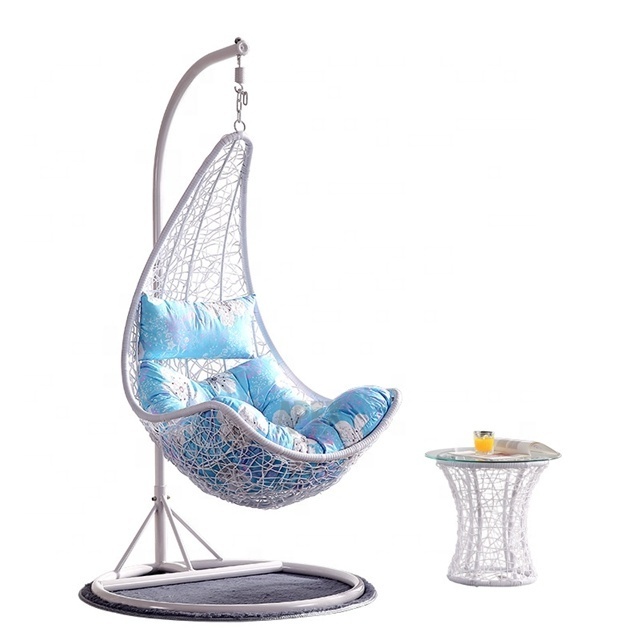 Good Quality Rattan Black Patio Hanging Swing Egg Bed Outdoor Patio Swing Chair for Patio