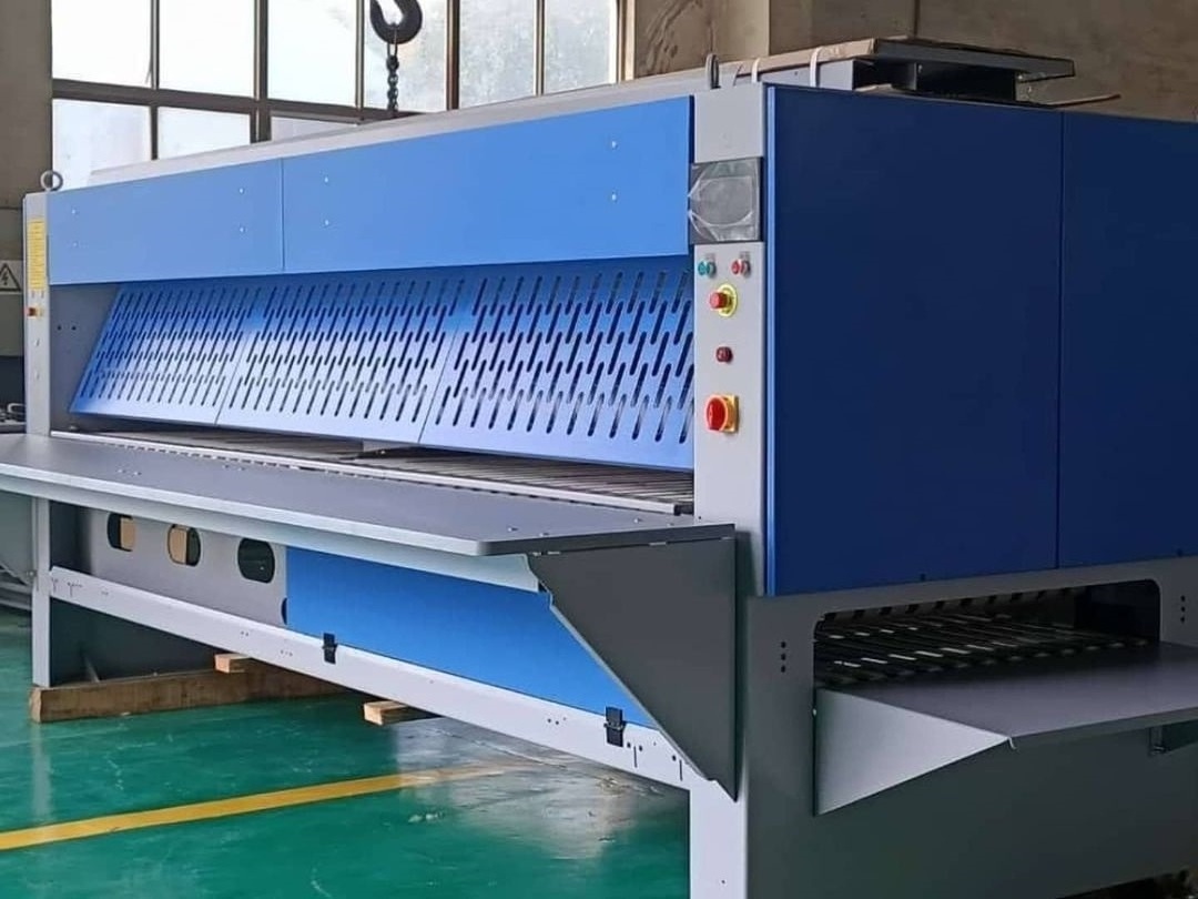 Full Automatic Fabric Towel Bedsheet Folding Machine for Laundry Business