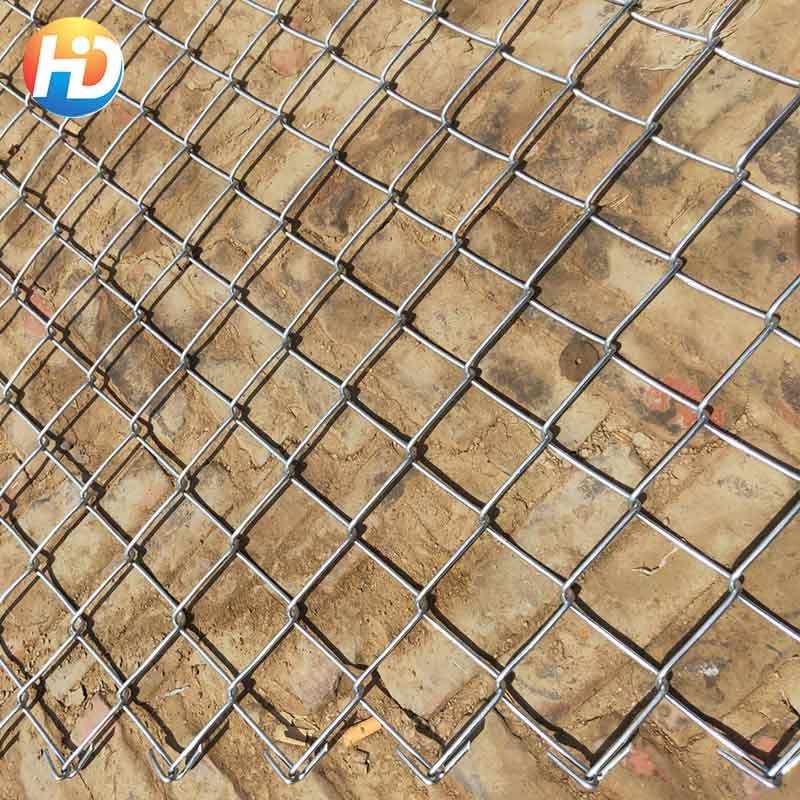 China Factory Hot Dip Galvanized 50x50mm 100 Ft Roll Chain Link Fence Diamond Mesh Fence