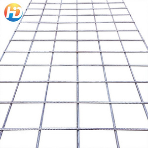 Galvanized Welded Wire Mesh Panel For Dog Kennel And Chicken Fly Pen