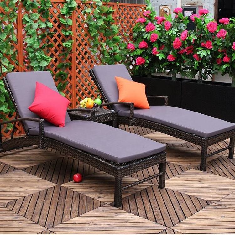 Modern Patio Wicker Poolside Sunbed Outdoor Rattan Aluminum Chaise Lounge Sun Loungers with Wheels