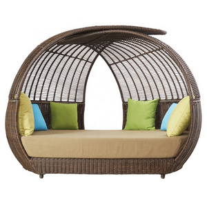 Luxury Hotel Outside Beach Wicker Sunbed Outdoor Patio Rattan Round Chaise Lounge Daybed with Canopy