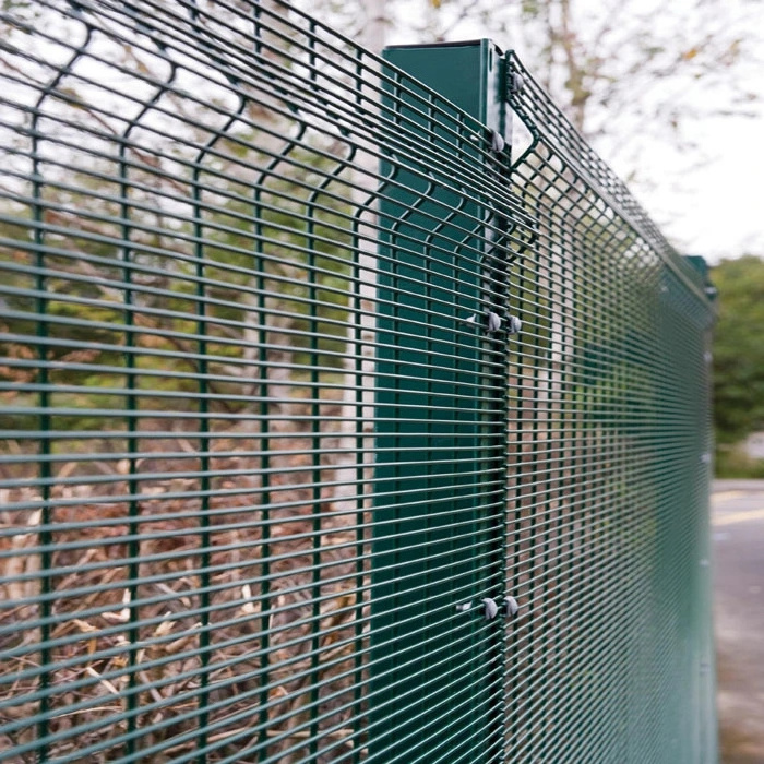 South Africa Clearvu Anti-Climb Prison Fence Panels 358 High Security Anti Climb Fences