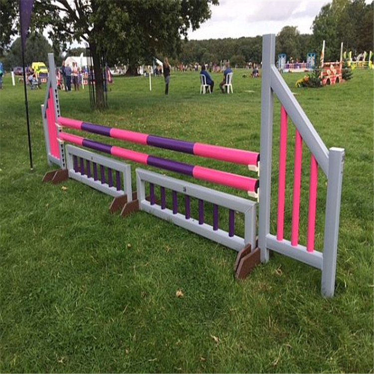 Latest Design horse jumping Fences Horse Show Jump Wing With Cut Rails Jump Wing & Tracking Set