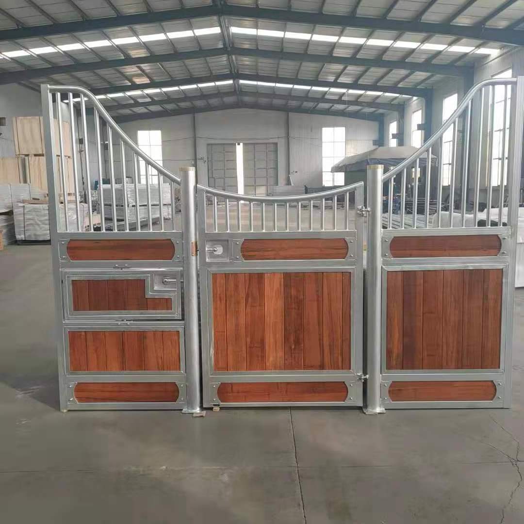 Farm Equestrian Portable Box Equestrian Horse Stable Panels Steel Swing Separation