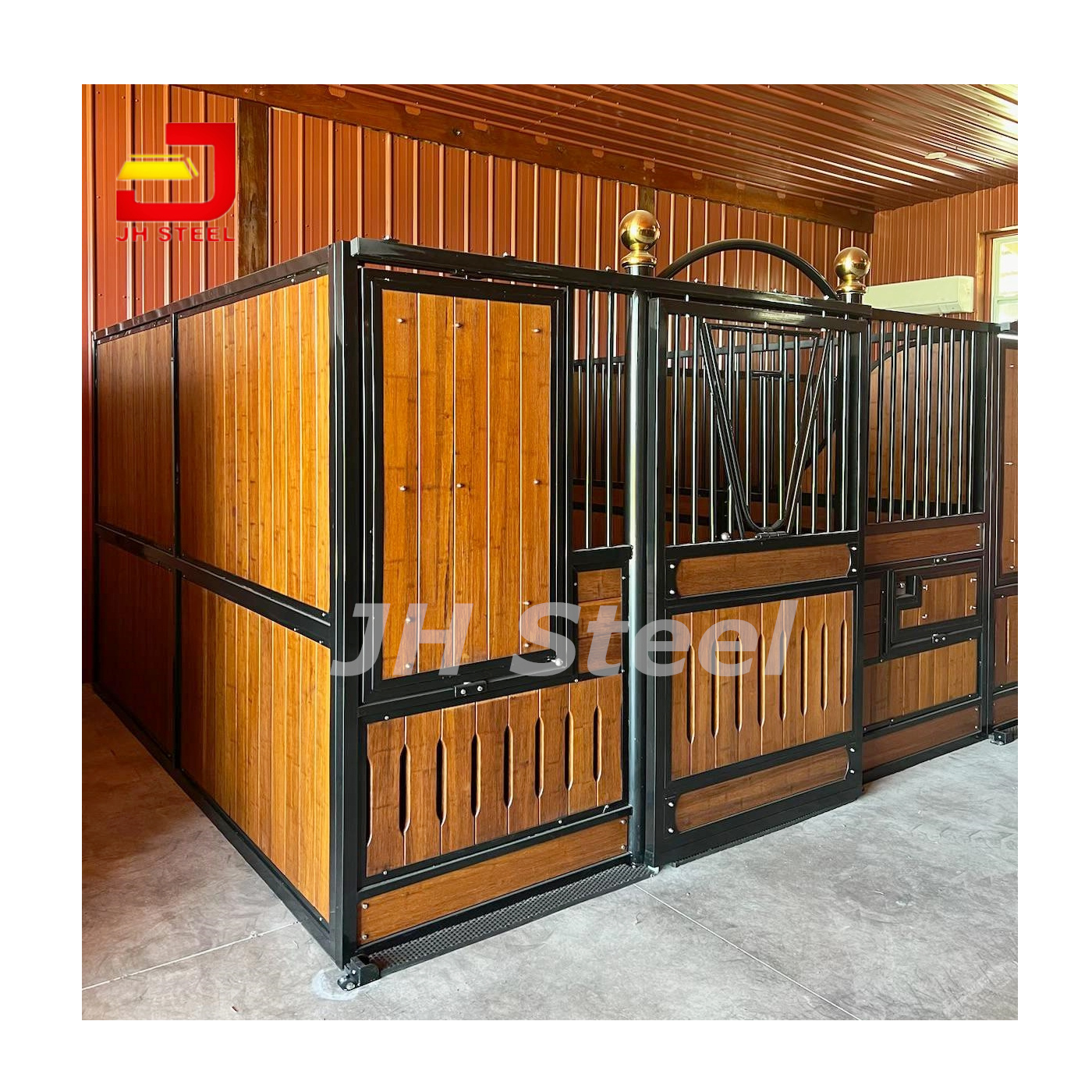 Galvanized Pipe Exterior Black Powder Coated Prefab Bamboo Horse Stables Stall Box with Sliding Door