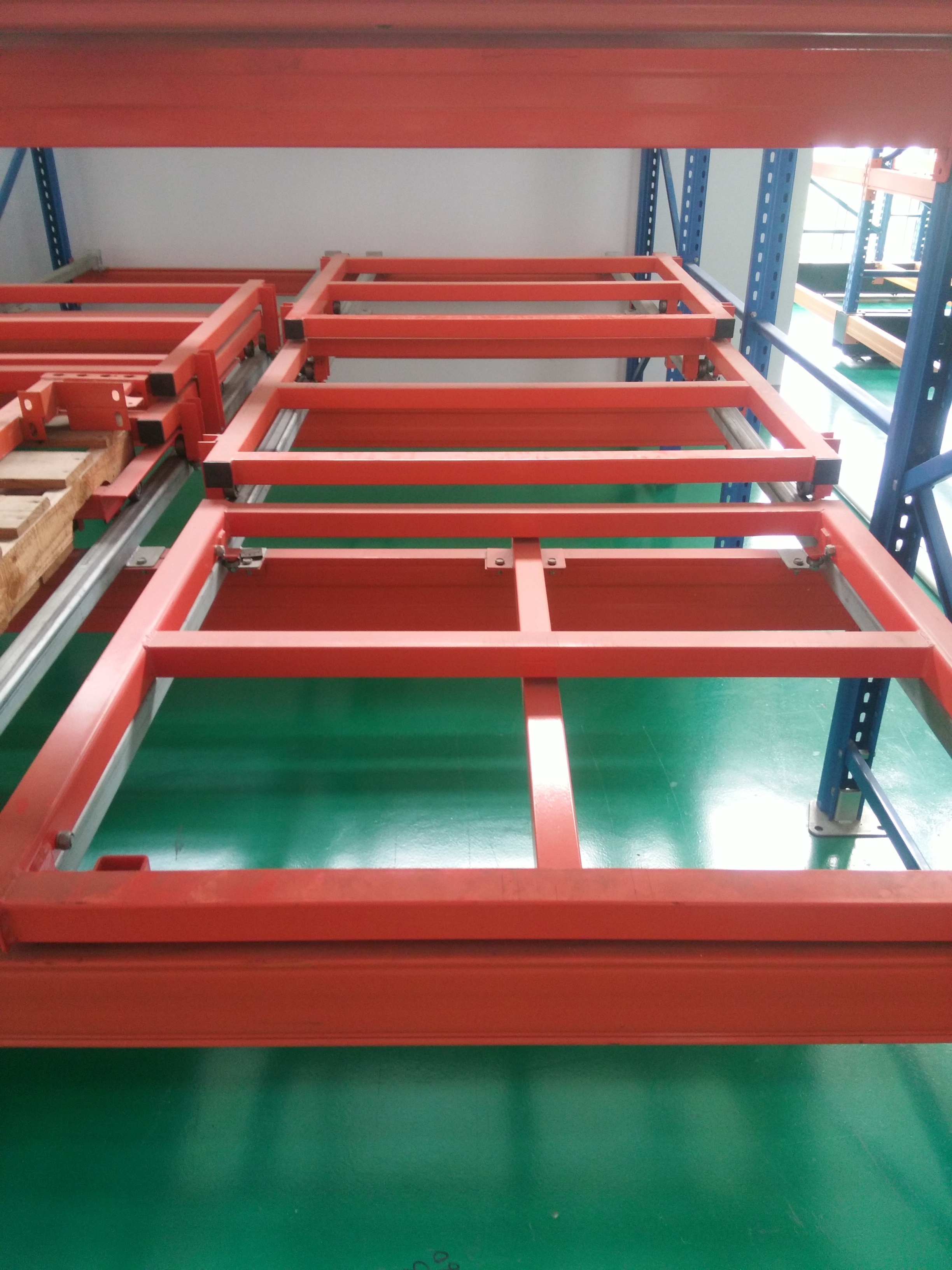 Heavy Duty Warehouse Storage Pallet Racking Push Back Pallet Rack System