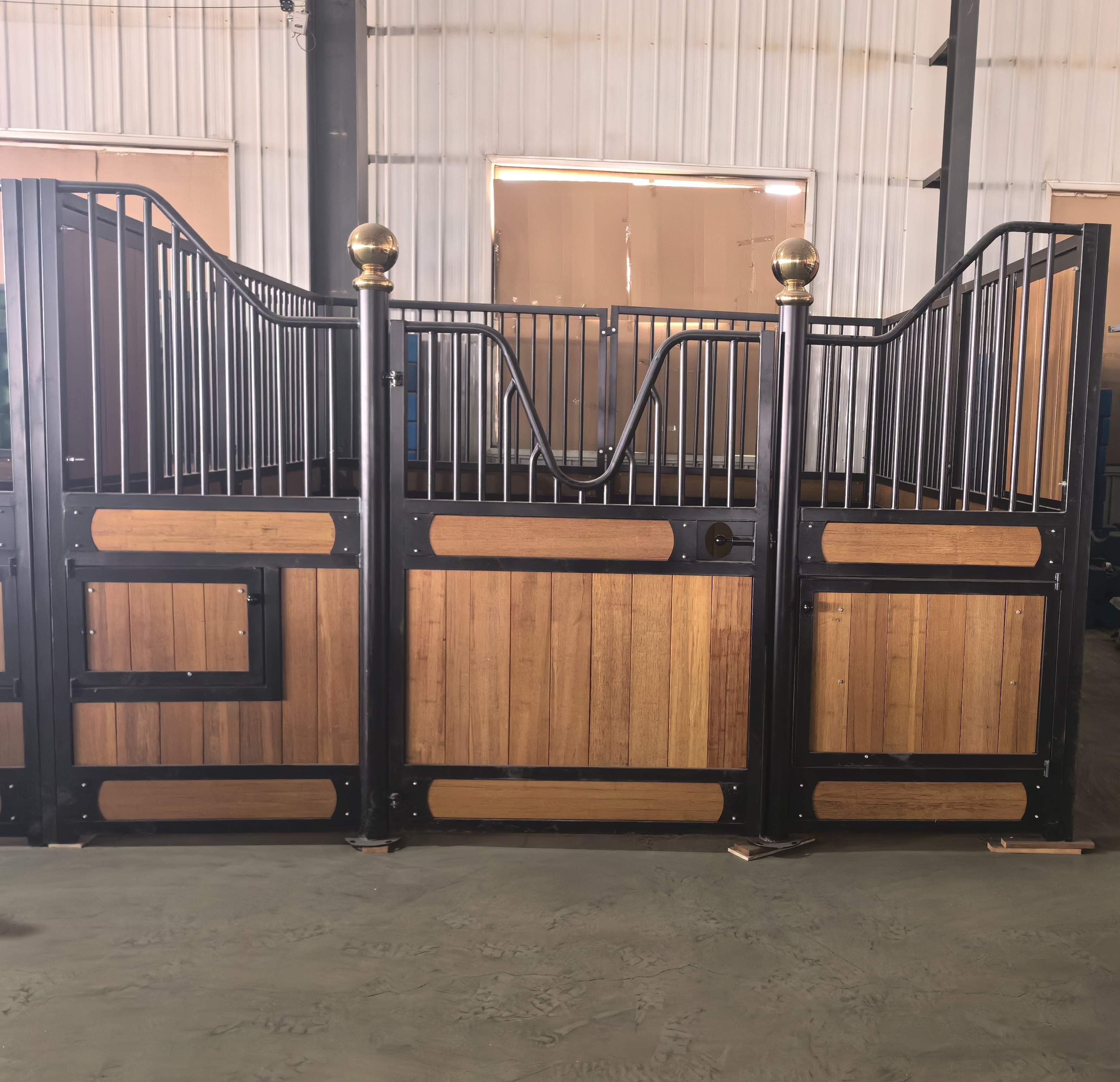 Horse prefabricated horse stables swing horse stall doors for sale