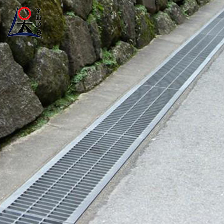 Drainage gutter with stainless steel grating cover storm drain cover steel grating mesh