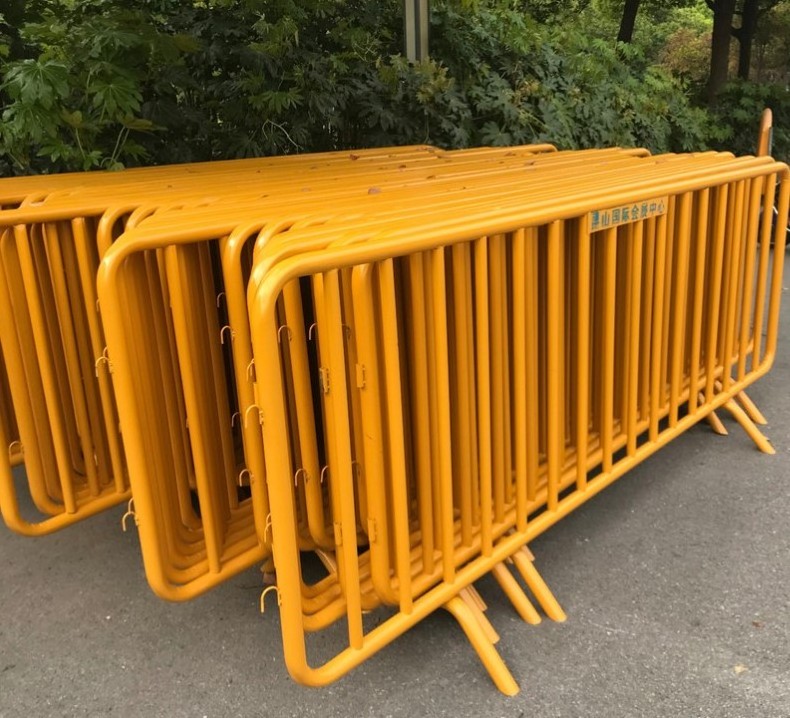 Popular size Traffic Road Barricade Crowd Control Barrier fence for Concert