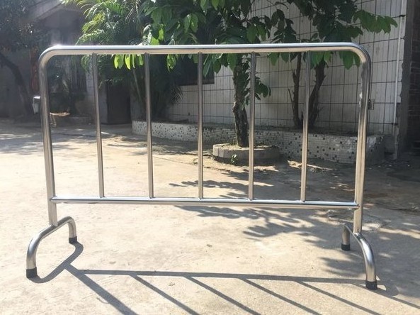 Popular size Traffic Road Barricade Crowd Control Barrier fence for Concert