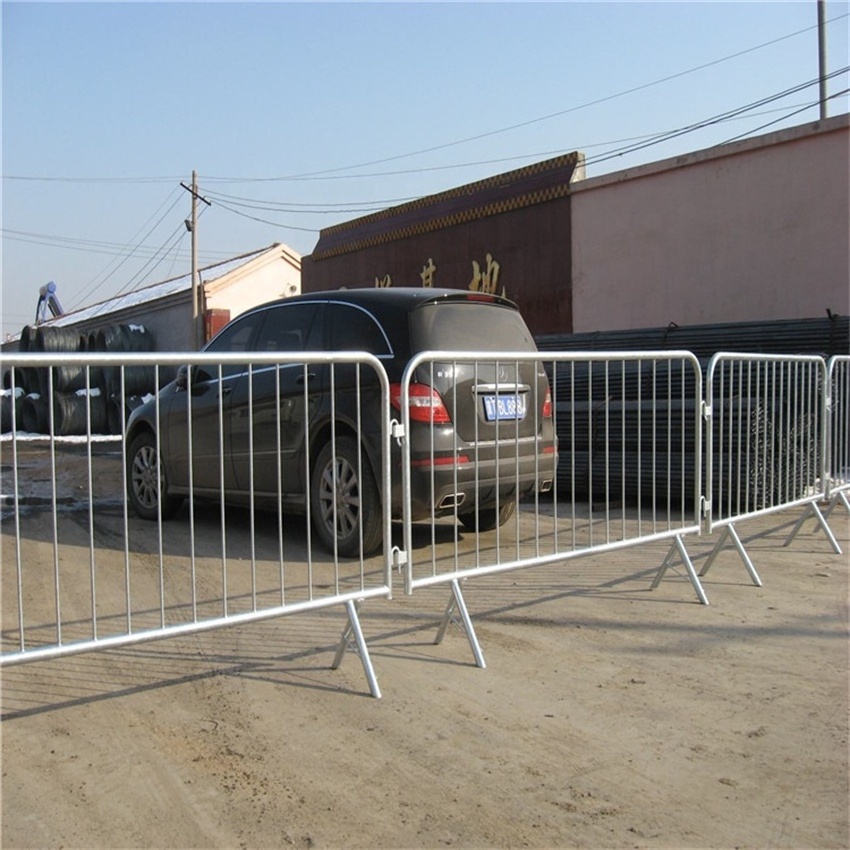 Hot Sale Crowd Control Road Safety Barrier Temp Fence Panels  outdoor metal removable fences