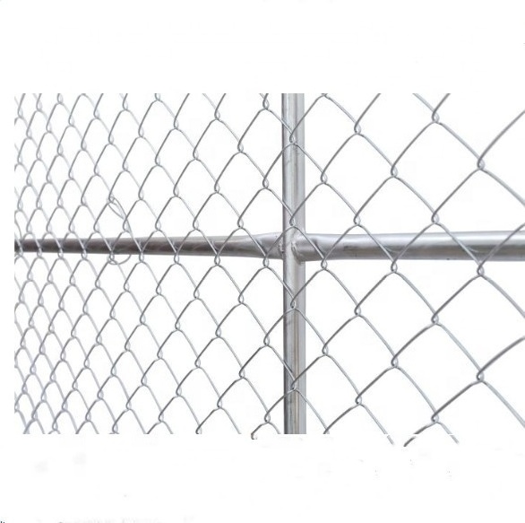 Factory Direct Galvanized Cyclone Wire Mesh PVC Black Vinyl Coated Chain Link Farm Fence Roll 50f Metal Fence