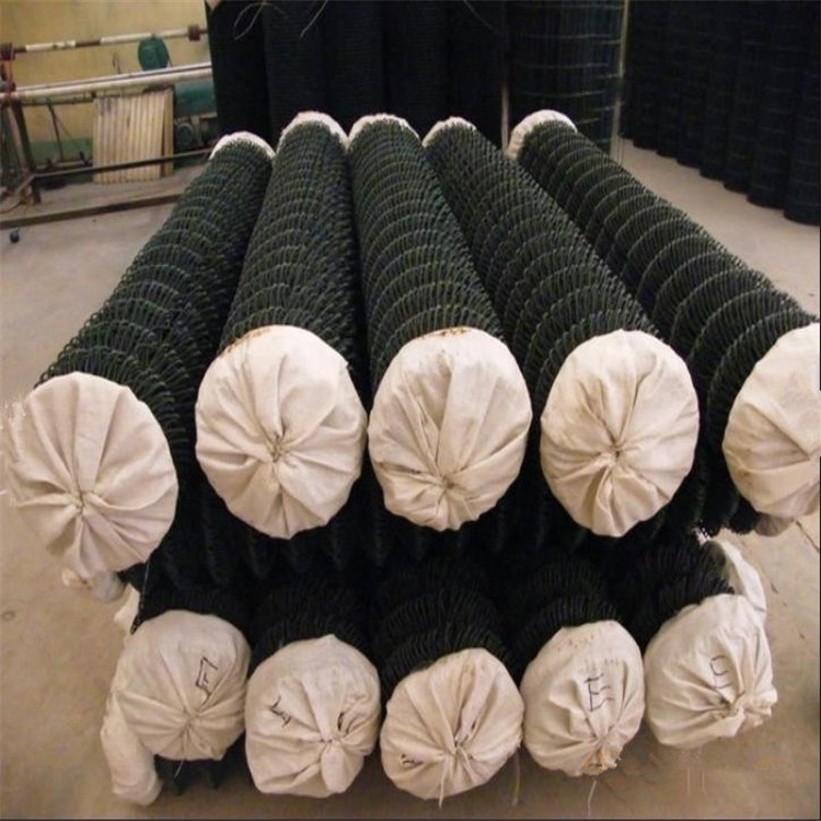 Factory Direct Galvanized Cyclone Wire Mesh PVC Black Vinyl Coated Chain Link Farm Fence Roll 50f Metal Fence