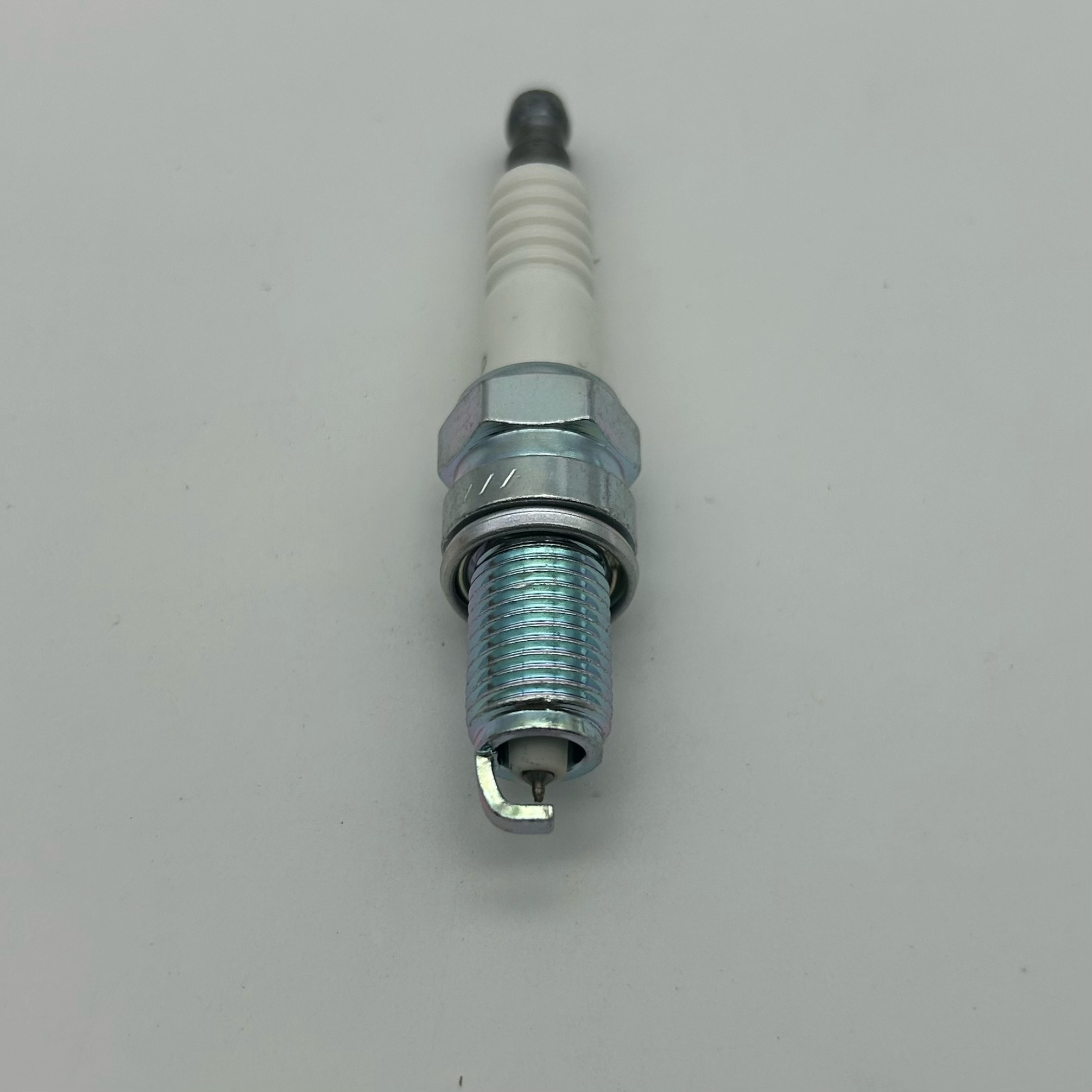 High Quality Spark plug Lridium Platinum Spark Plug For JAPAN Cars DCPR7EGP 1682