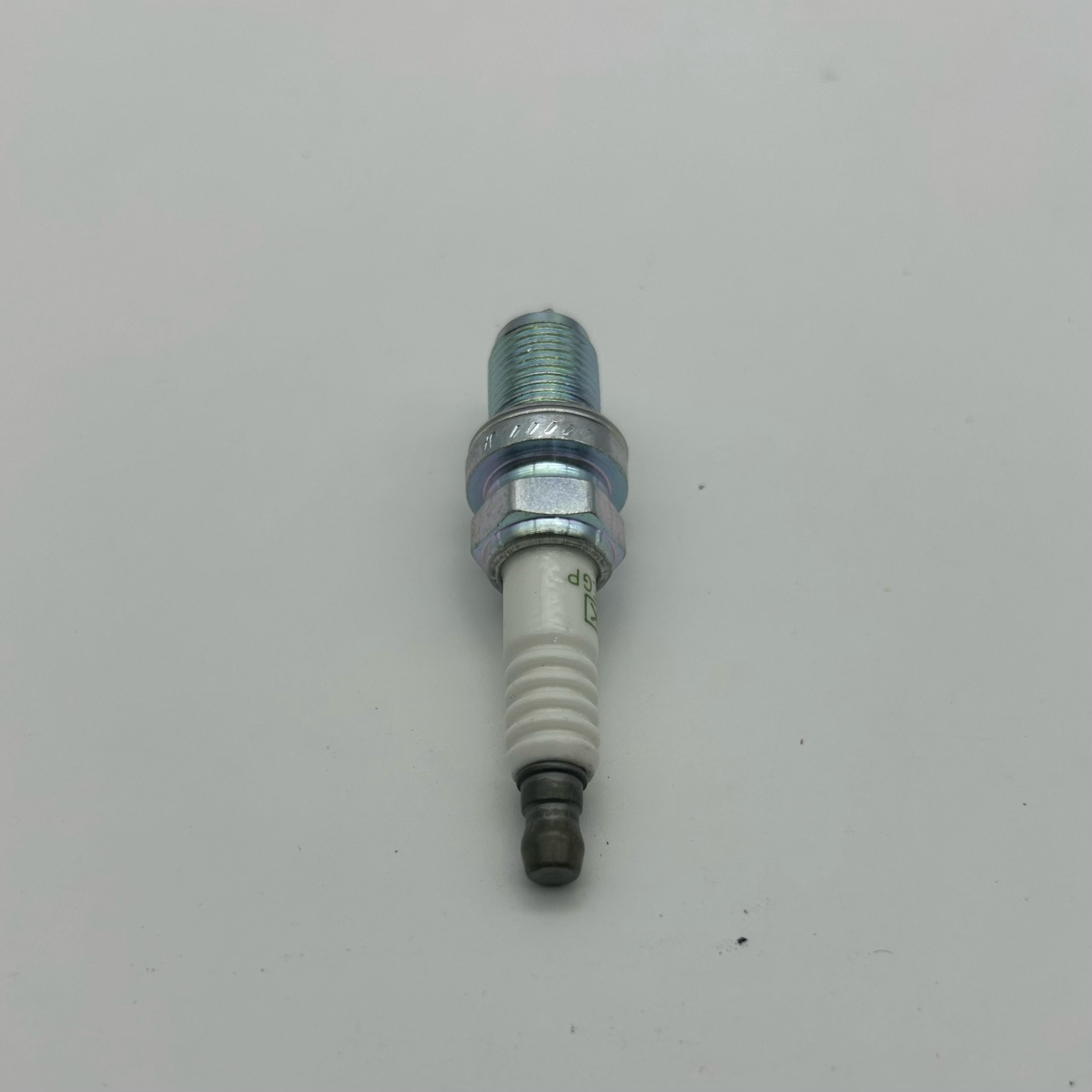 BKR6EGP 7092 Spark Plug for German Auto Engine Long Life New Condition Low Price