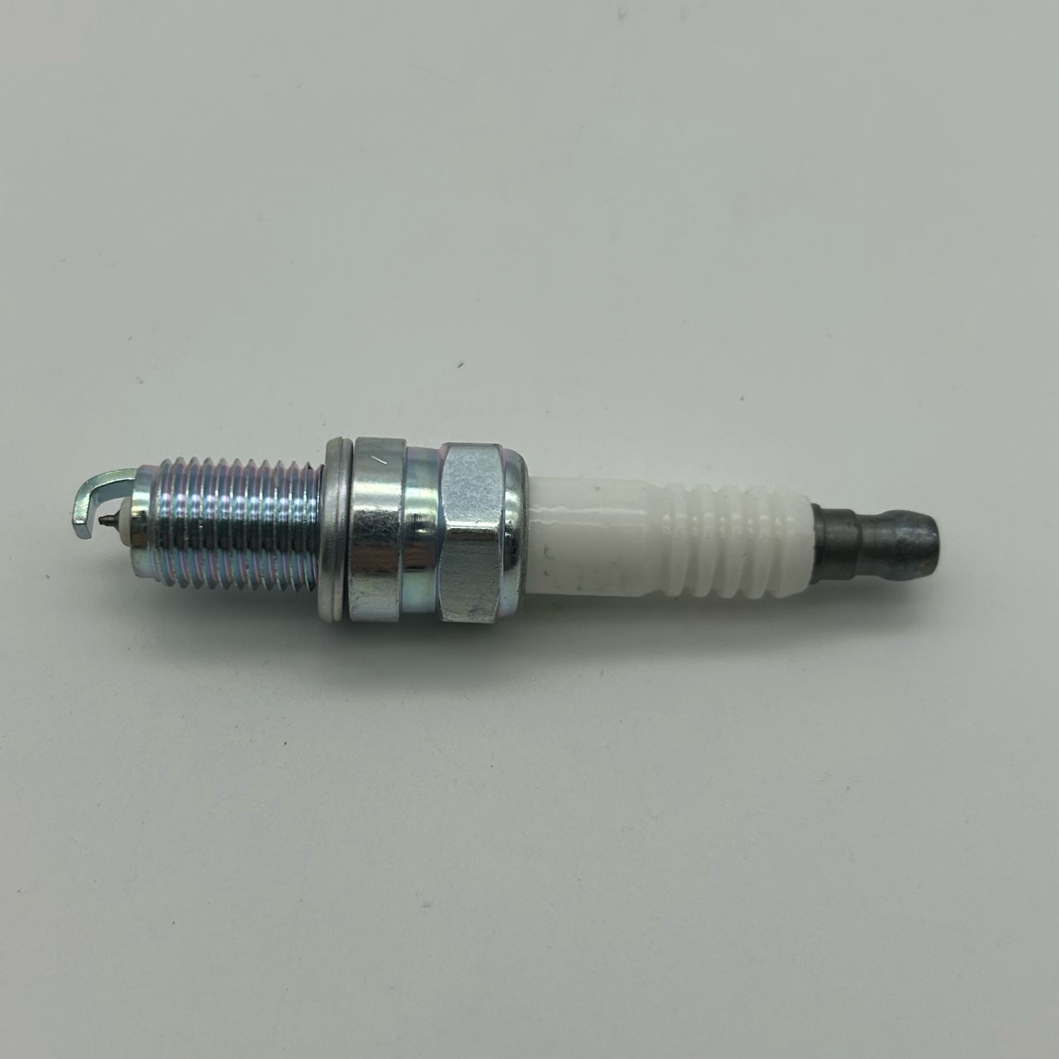 High Quality Spark plug Lridium Platinum Spark Plug For JAPAN Cars DCPR7EGP 1682