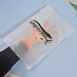 plastic waterproof clear eco friendly clothes bag with zipper 25x30cm zipper packaging bags frosted matte bag with zip lock