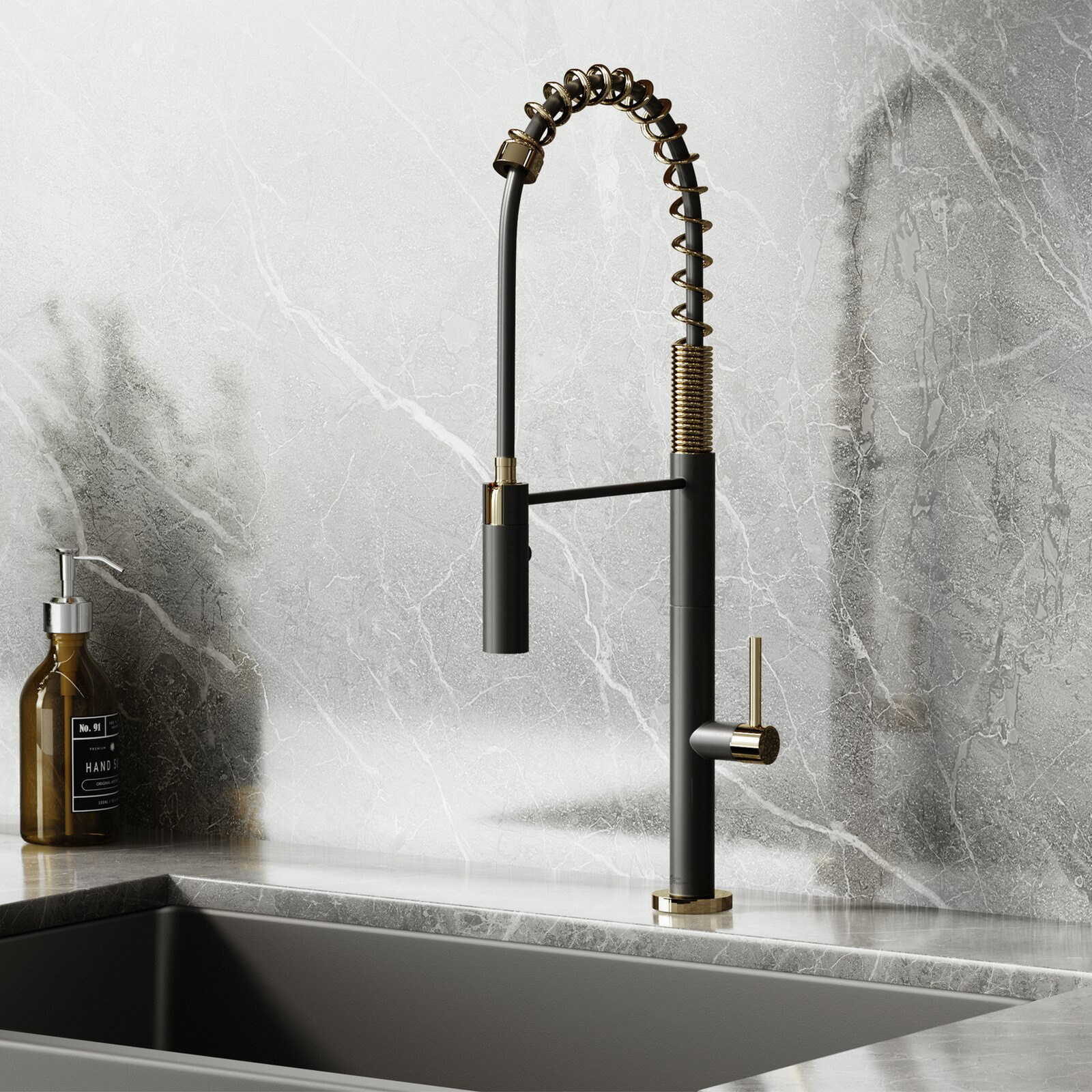 New Luxury Thin Body Design CUPC Certified Pull Down Spray Brass Kitchen Faucet Tap