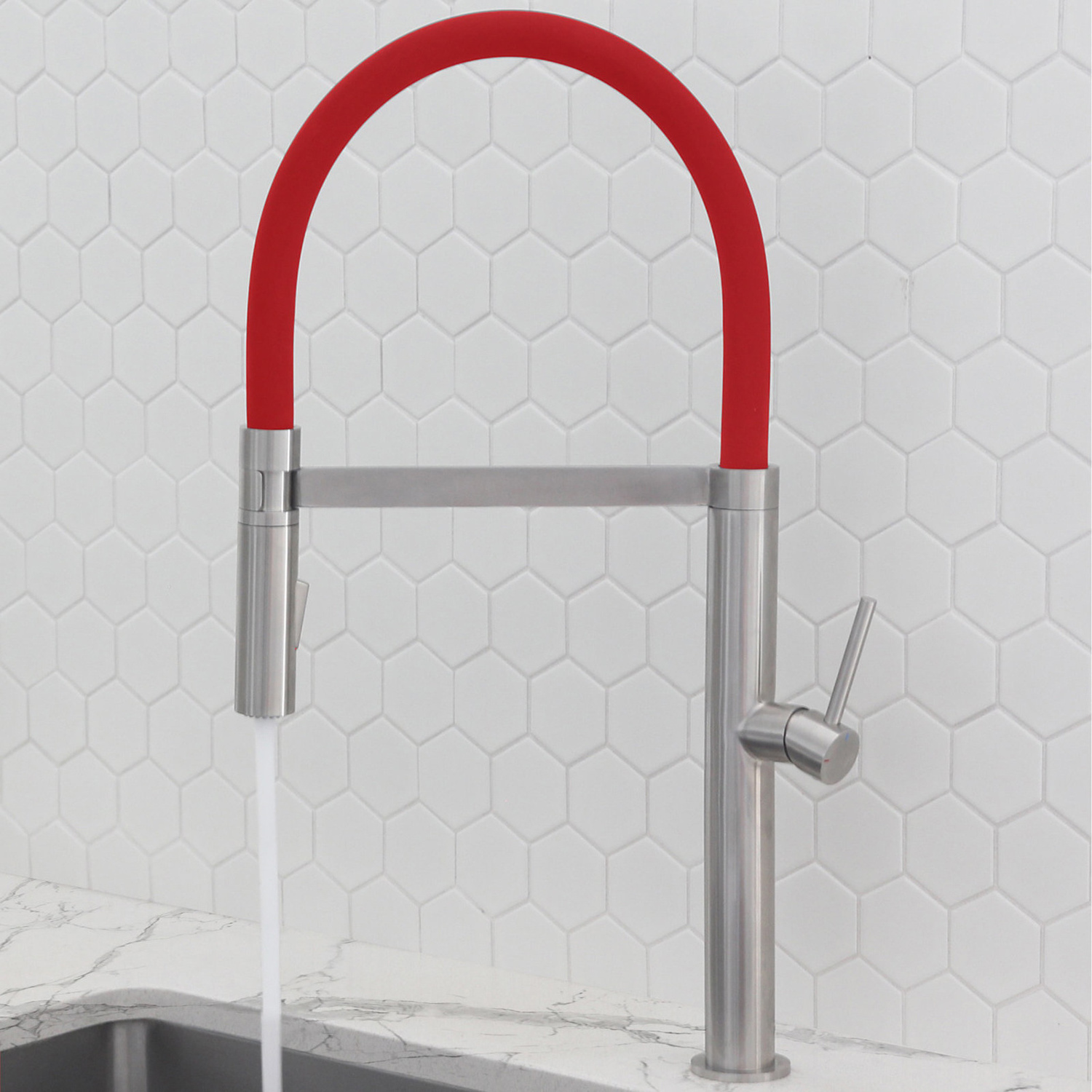 Wholesale Top sell long neck single handle Brass body flexible rubber hose Kitchen Faucet