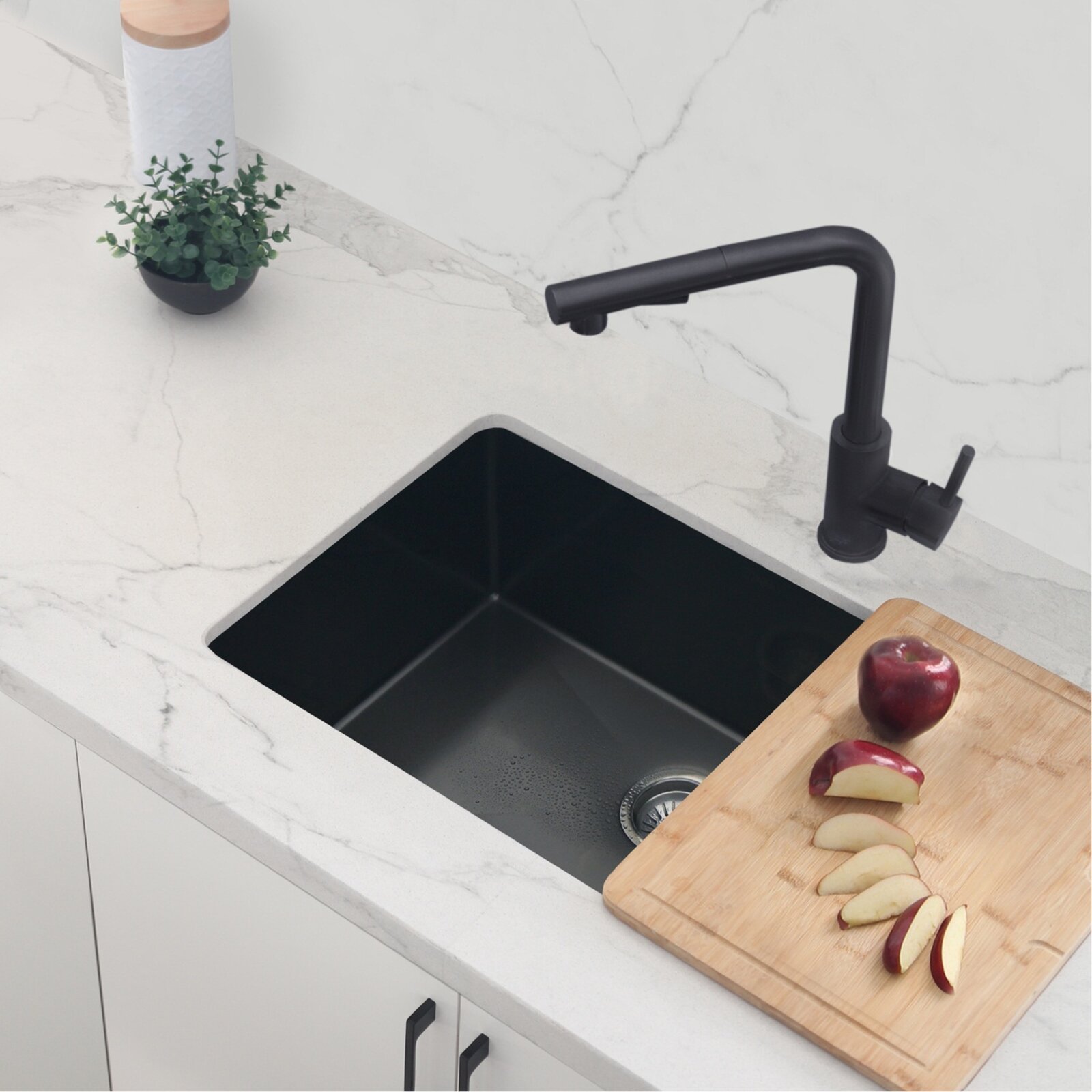 cUPC Wholesale 360 Rotation Sprayer Hot Cold Water Tap Mixer Stainless Steel Pull Out Down Black Sink Kitchen Faucets