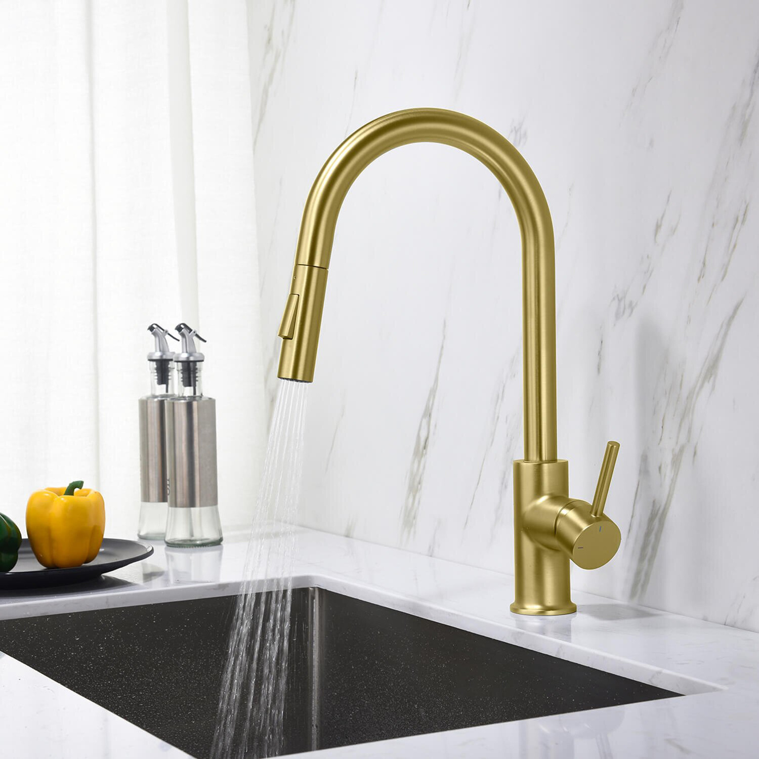 Pull Out Kitchen Faucet Stainless Steel 304 Sink Mixer Tap Deck Mounted Kitchen Sink Faucet With Pull Down Sprayer