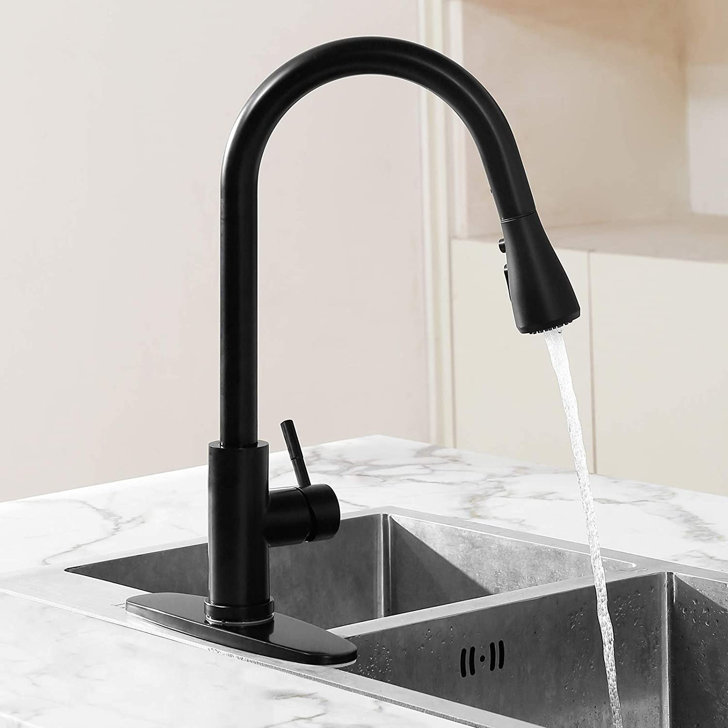 Commercial Black High Arc Modern RV Gooseneck Kitchen Sink Pull Down Faucet with Sprayer